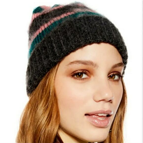 🚨NEW TOPSHOP Fuzzy Brushed Striped Beanie Hat OS - Picture 1 of 8
